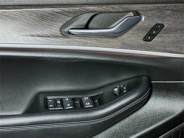 used 2024 Jeep Grand Cherokee car, priced at $39,860