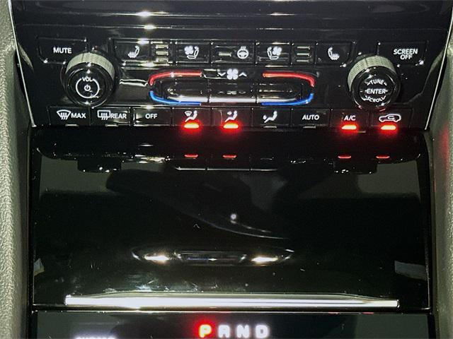 used 2024 Jeep Grand Cherokee car, priced at $39,860