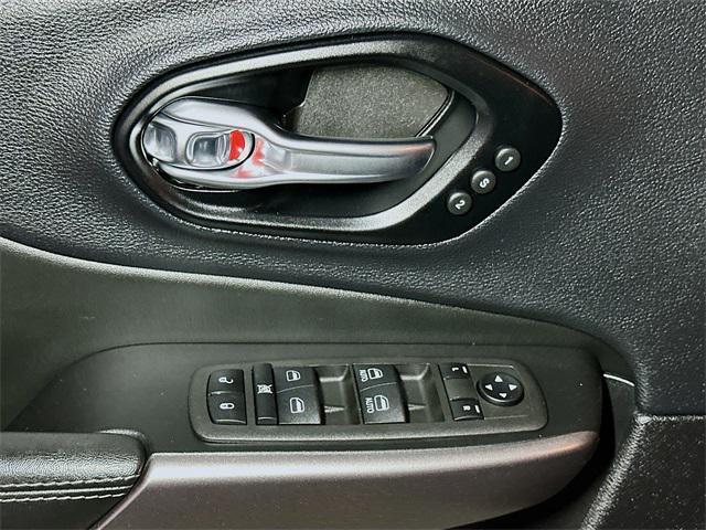 used 2022 Jeep Cherokee car, priced at $26,528