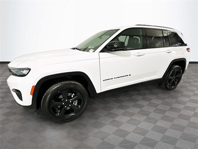 used 2023 Jeep Grand Cherokee car, priced at $37,960