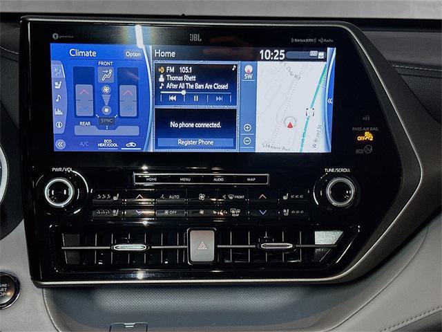 used 2022 Toyota Highlander car, priced at $39,876
