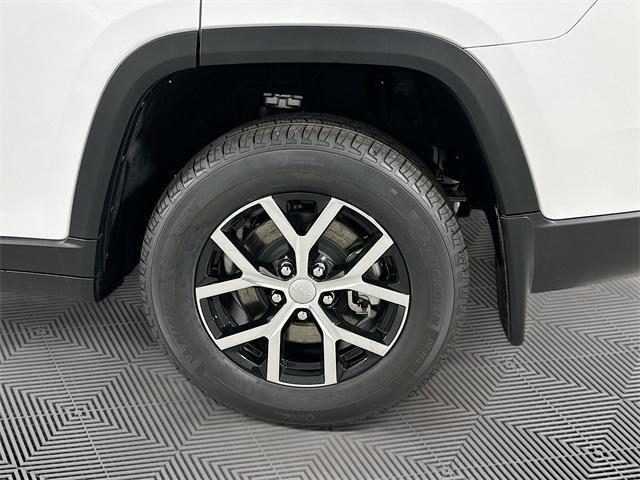 new 2025 Jeep Grand Cherokee L car, priced at $51,034