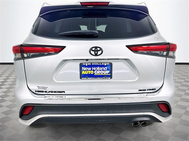 used 2022 Toyota Highlander car, priced at $35,845