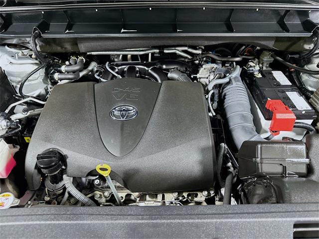 used 2022 Toyota Highlander car, priced at $35,845