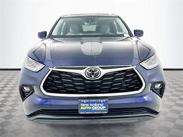 used 2023 Toyota Highlander car, priced at $42,681