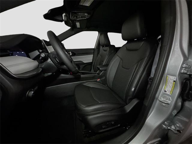 new 2025 Jeep Compass car, priced at $38,682