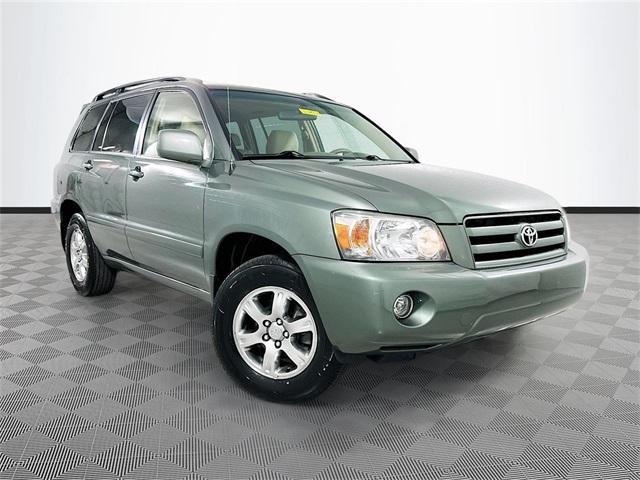 used 2007 Toyota Highlander car, priced at $9,986