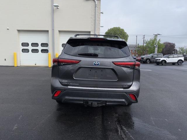 used 2022 Toyota Highlander Hybrid car, priced at $42,637