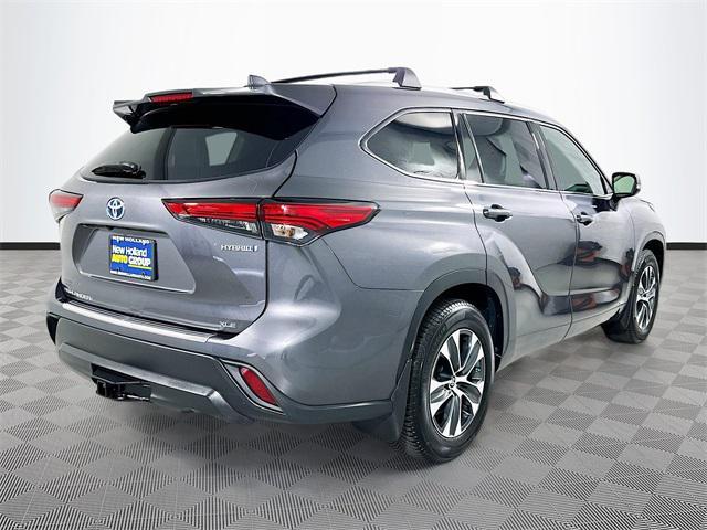 used 2022 Toyota Highlander Hybrid car, priced at $42,637