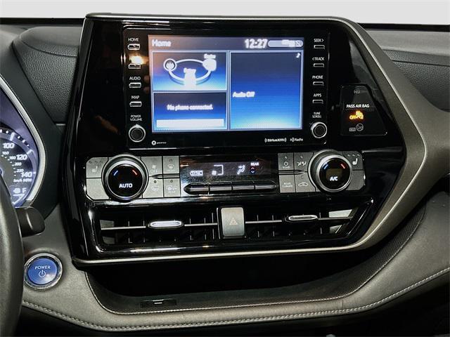 used 2022 Toyota Highlander Hybrid car, priced at $42,637