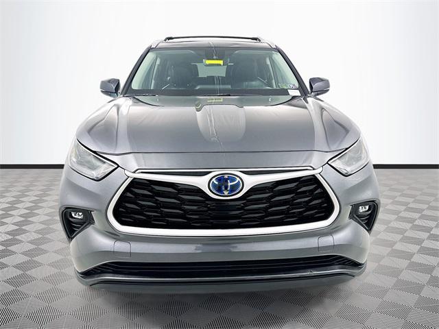 used 2022 Toyota Highlander Hybrid car, priced at $42,637