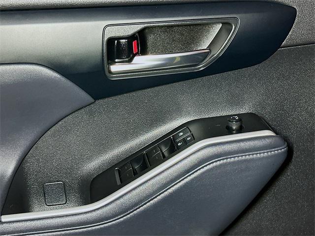 used 2022 Toyota Highlander Hybrid car, priced at $42,637
