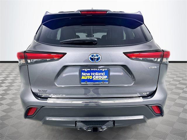 used 2022 Toyota Highlander Hybrid car, priced at $42,637
