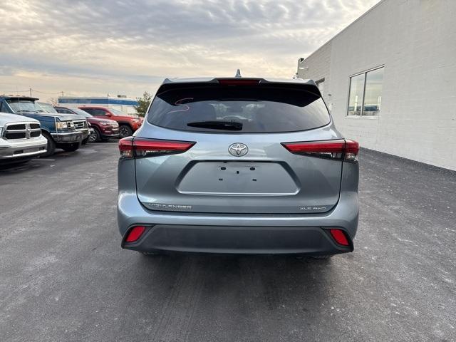 used 2020 Toyota Highlander car, priced at $31,990