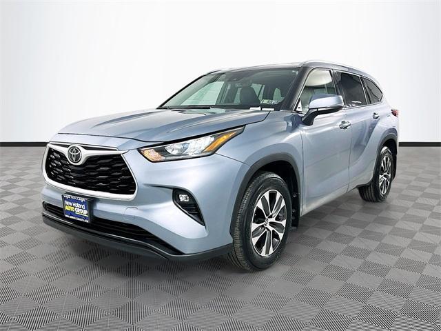 used 2020 Toyota Highlander car, priced at $31,990