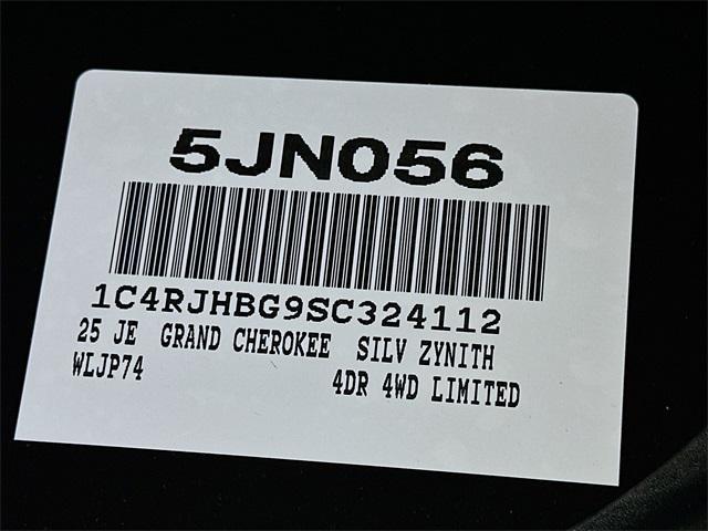 new 2025 Jeep Grand Cherokee car, priced at $47,609