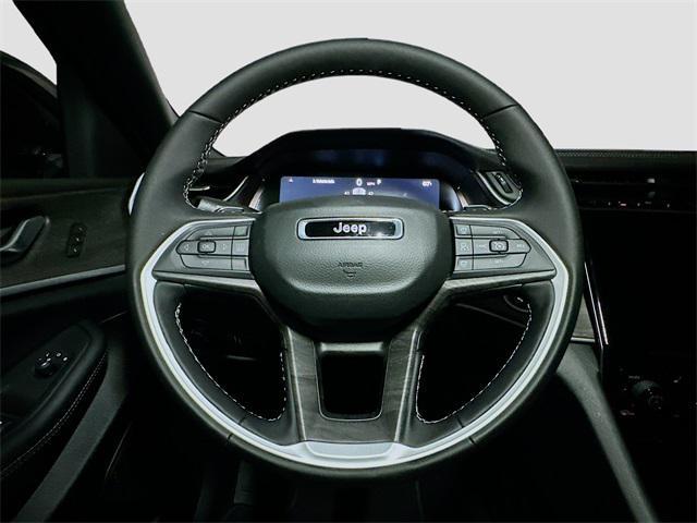 new 2025 Jeep Grand Cherokee car, priced at $47,609