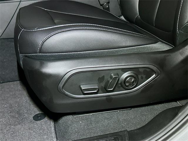 new 2025 Jeep Grand Cherokee car, priced at $47,609