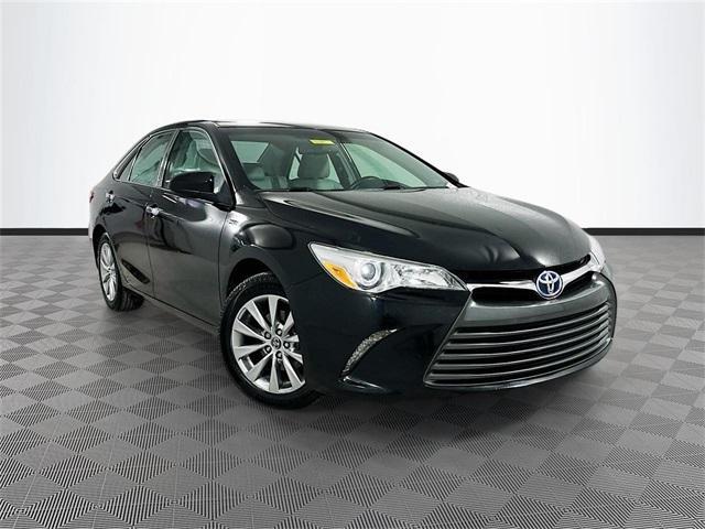 used 2015 Toyota Camry Hybrid car, priced at $12,768