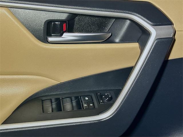 used 2020 Toyota RAV4 Hybrid car, priced at $28,865