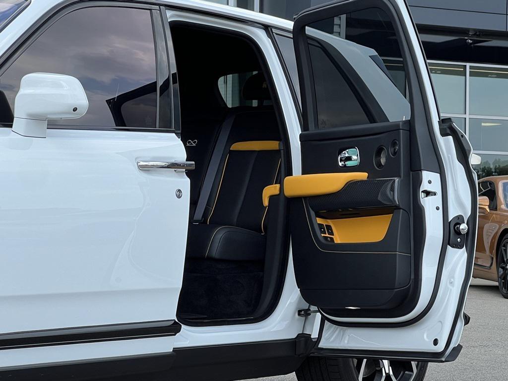 used 2023 Rolls-Royce Cullinan car, priced at $344,990