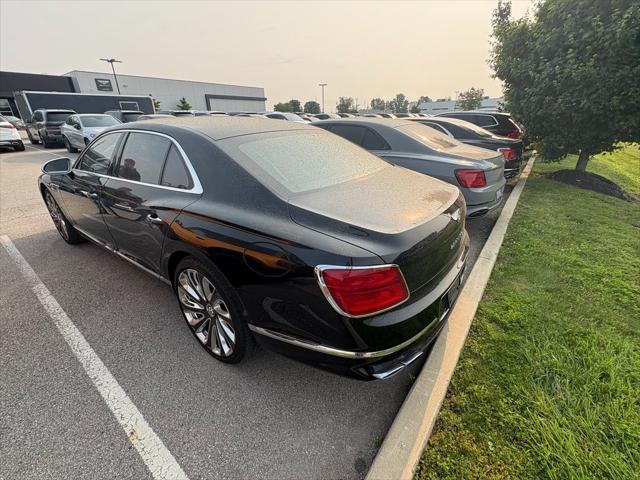 used 2022 Bentley Flying Spur Hybrid car, priced at $139,990
