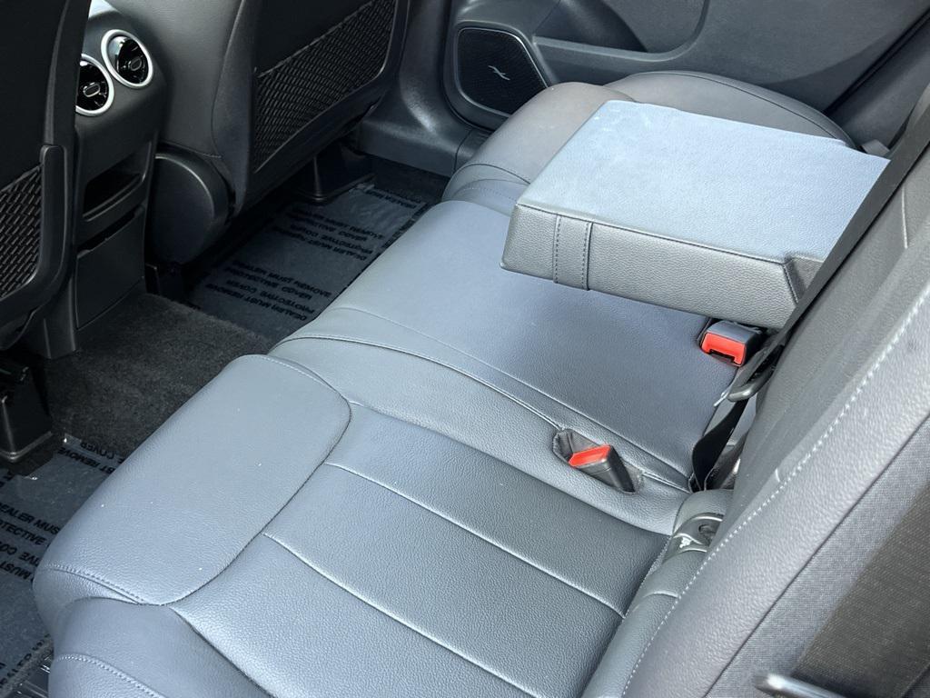 used 2024 Mercedes-Benz GLB 250 car, priced at $38,990