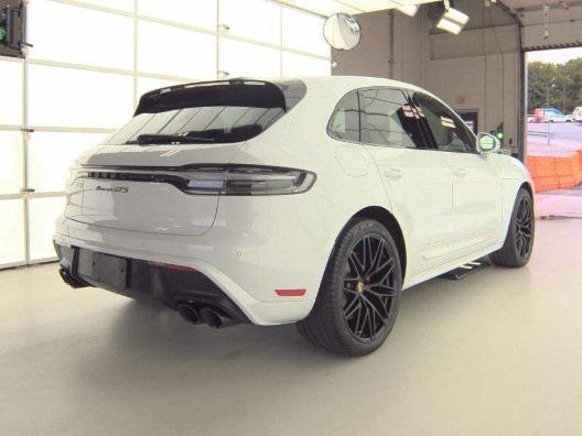 used 2022 Porsche Macan car