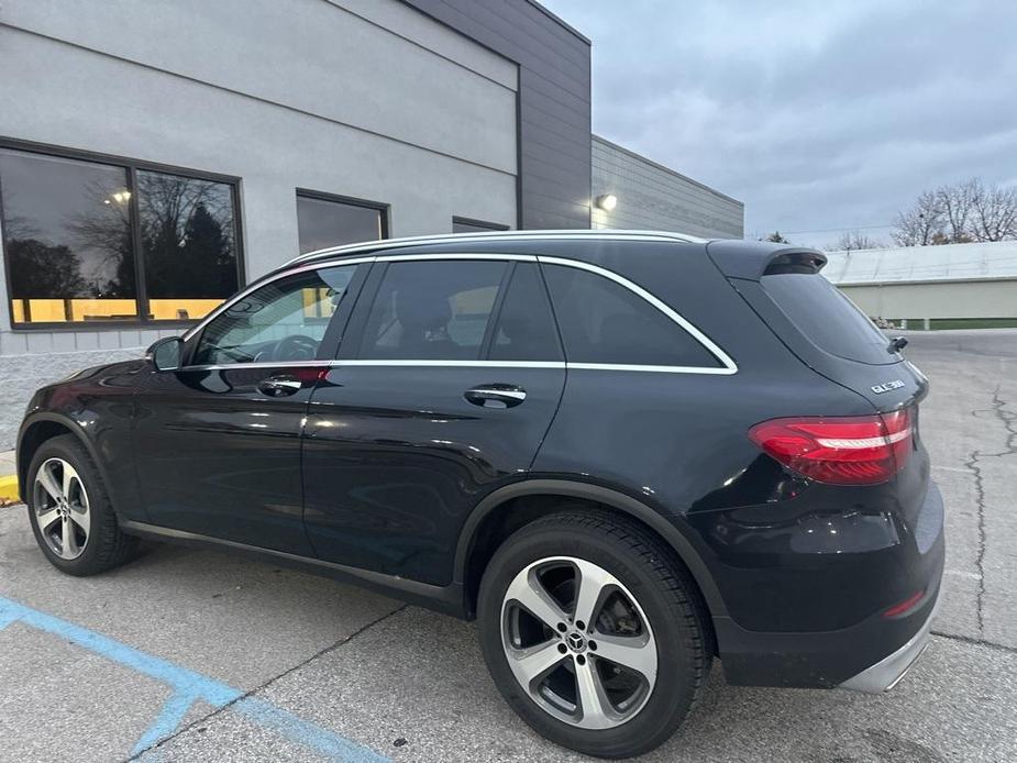 used 2017 Mercedes-Benz GLC 300 car