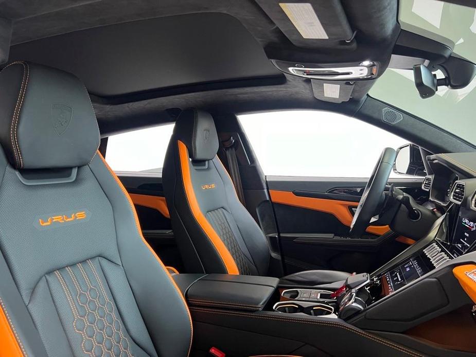 used 2023 Lamborghini Urus car, priced at $274,990