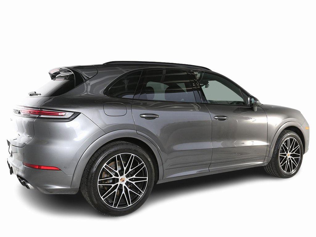 used 2025 Porsche Cayenne car, priced at $91,990