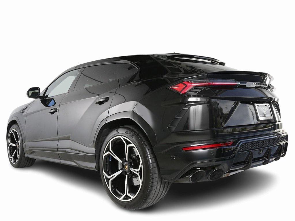 used 2022 Lamborghini Urus car, priced at $207,990