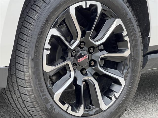 used 2022 GMC Yukon car, priced at $55,990
