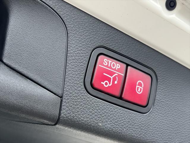 used 2021 Mercedes-Benz GLC 300 car, priced at $34,990