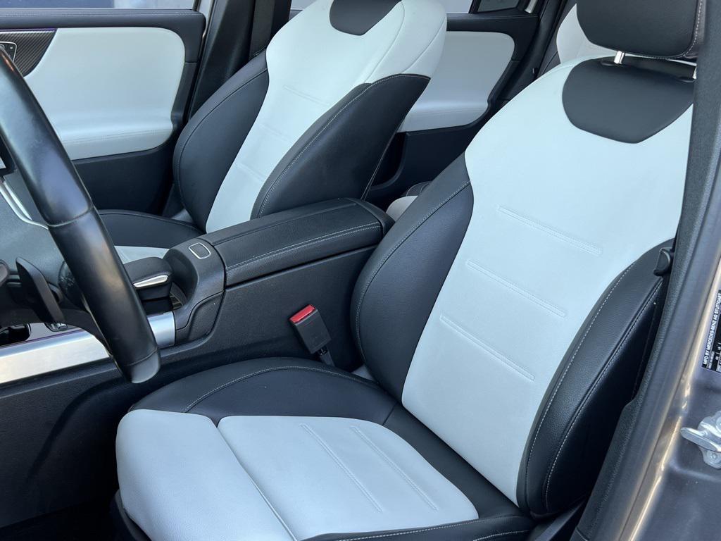 used 2022 Mercedes-Benz GLB 250 car, priced at $30,990