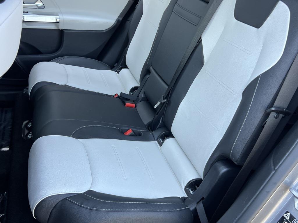 used 2022 Mercedes-Benz GLB 250 car, priced at $30,990