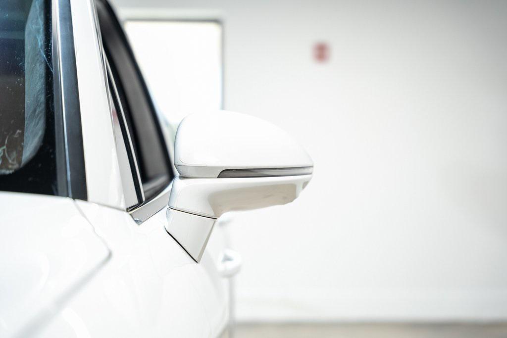 used 2022 Porsche Cayenne car, priced at $85,990