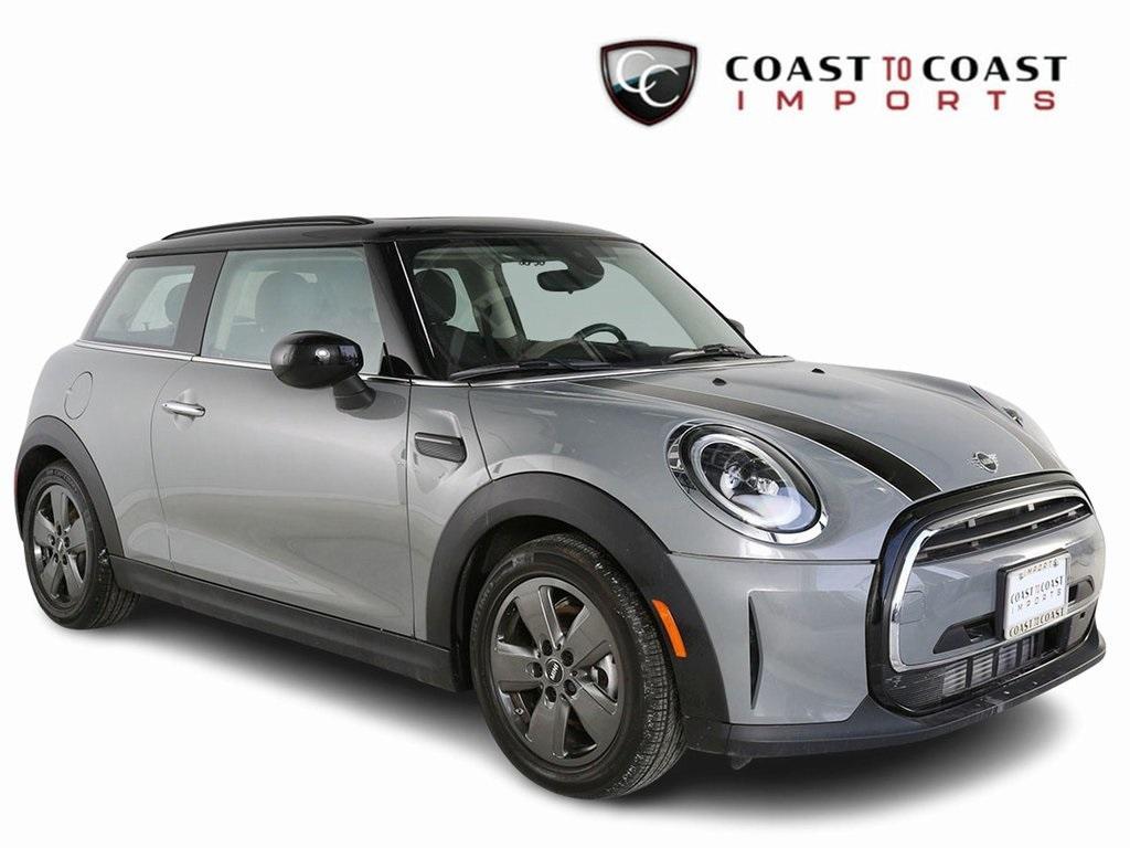 used 2022 MINI Hardtop car, priced at $24,990