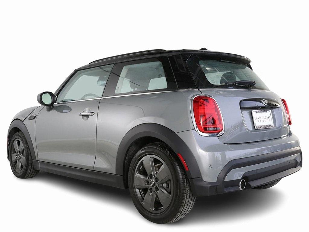 used 2022 MINI Hardtop car, priced at $24,990