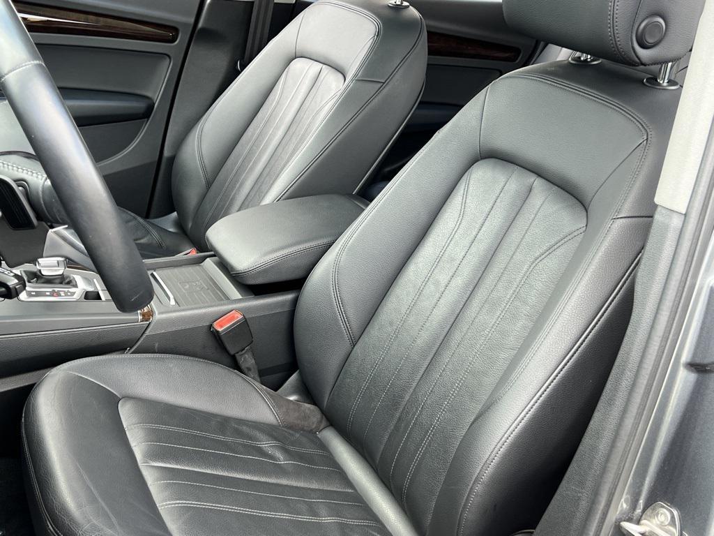 used 2020 Audi Q5 car, priced at $23,990