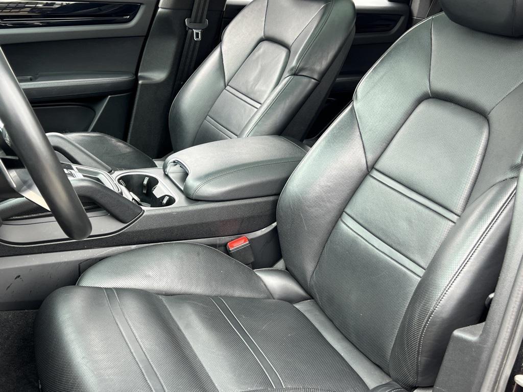 used 2020 Porsche Cayenne car, priced at $47,990
