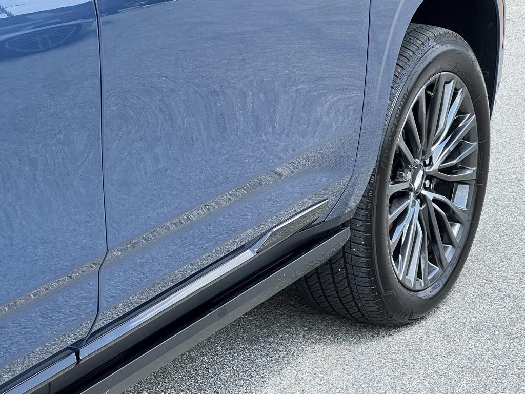 used 2025 Cadillac Escalade ESV car, priced at $122,990