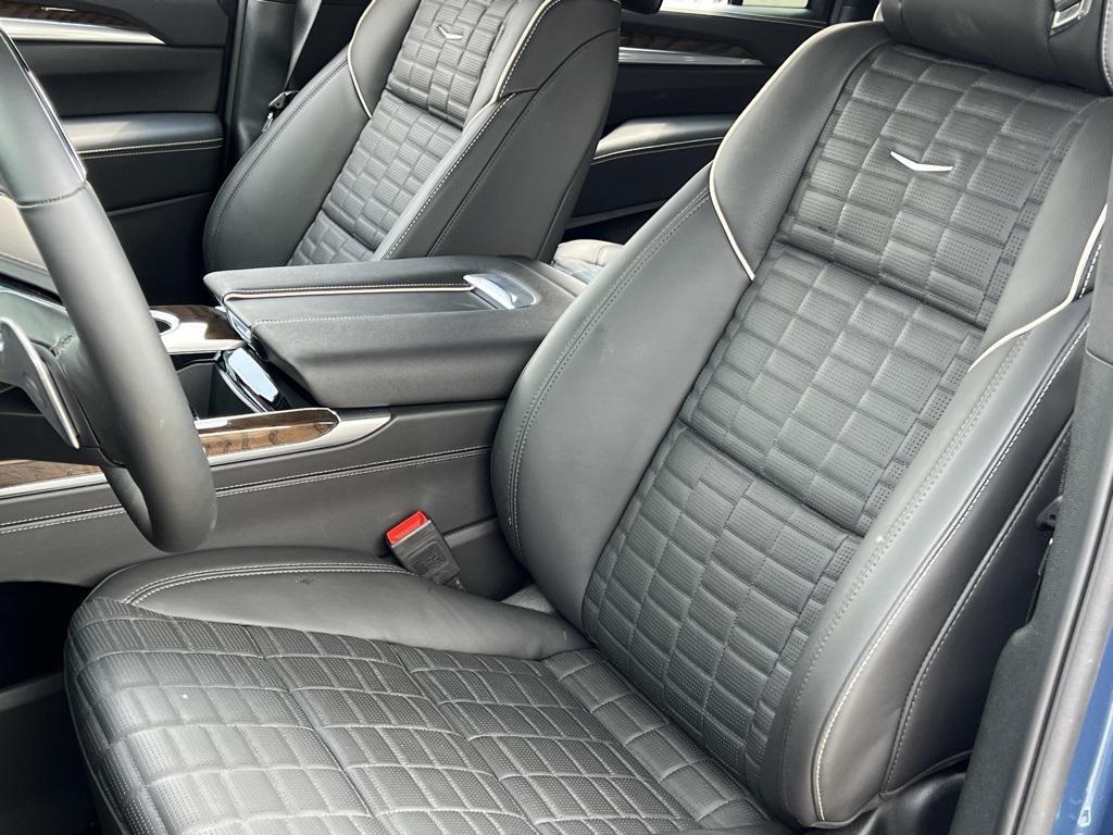 used 2025 Cadillac Escalade ESV car, priced at $122,990