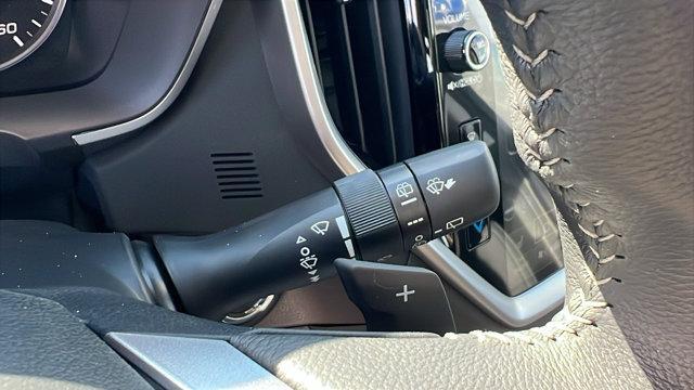 new 2025 Subaru Ascent car, priced at $50,247