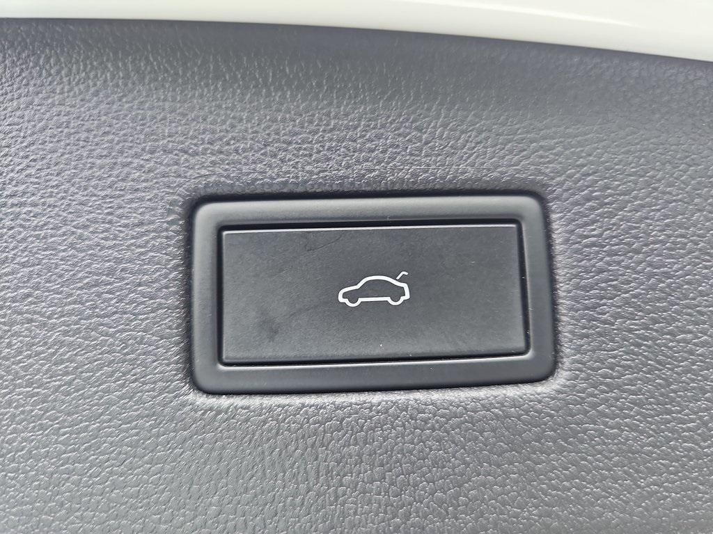 used 2022 Volkswagen Tiguan car, priced at $22,195