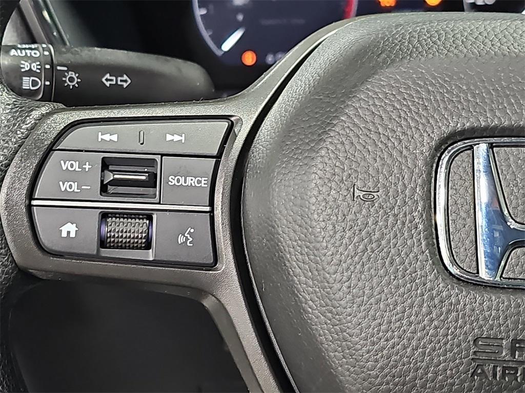 used 2025 Honda CR-V car, priced at $31,994