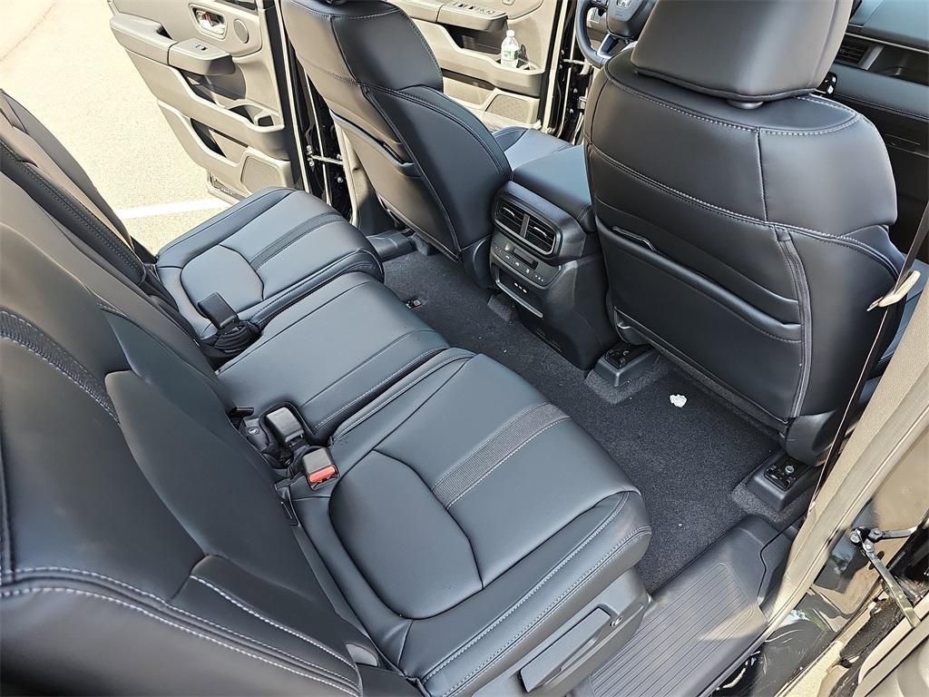 new 2025 Honda Pilot car, priced at $47,050