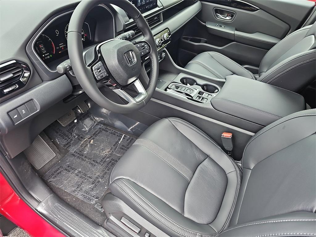 new 2025 Honda Pilot car, priced at $53,450