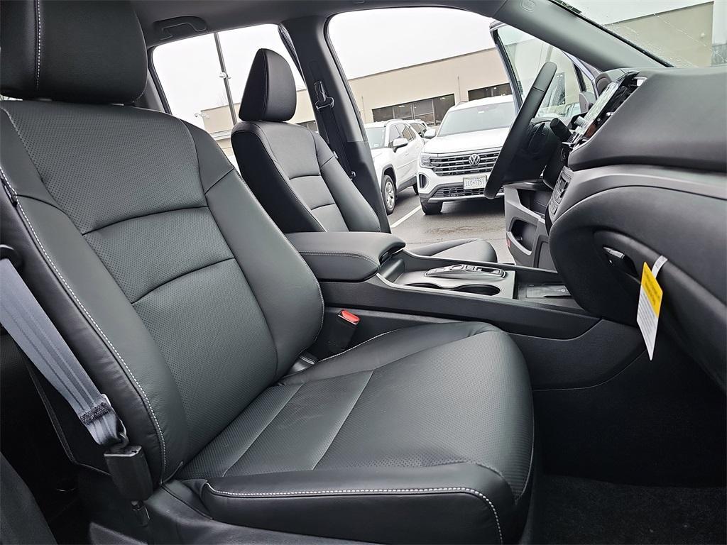 new 2025 Honda Ridgeline car, priced at $44,885