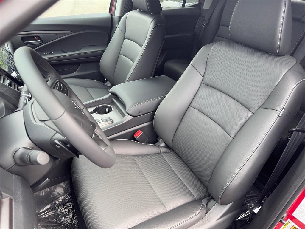 new 2025 Honda Ridgeline car, priced at $45,135